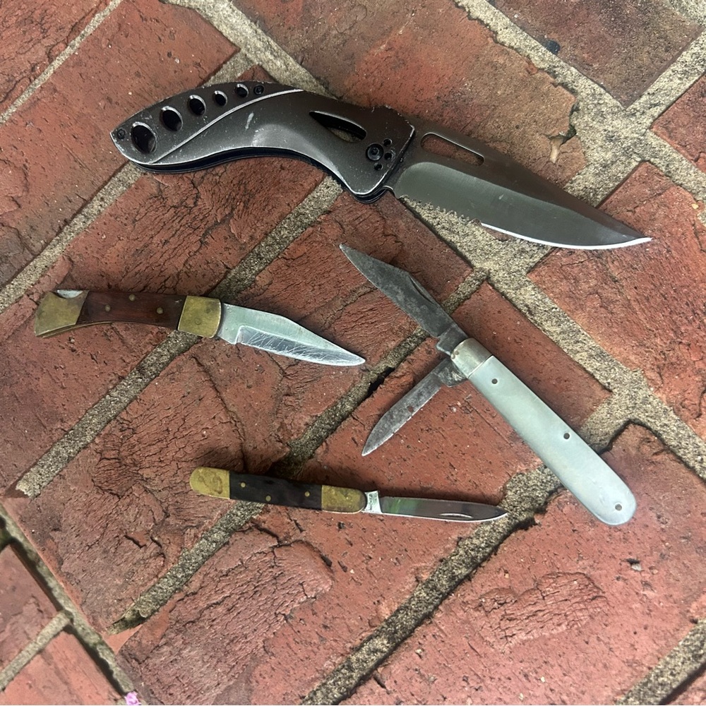 Knife Collection - Picture 3 of 8